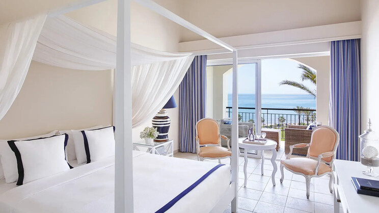 Luxury Guestroom Direct Sea View